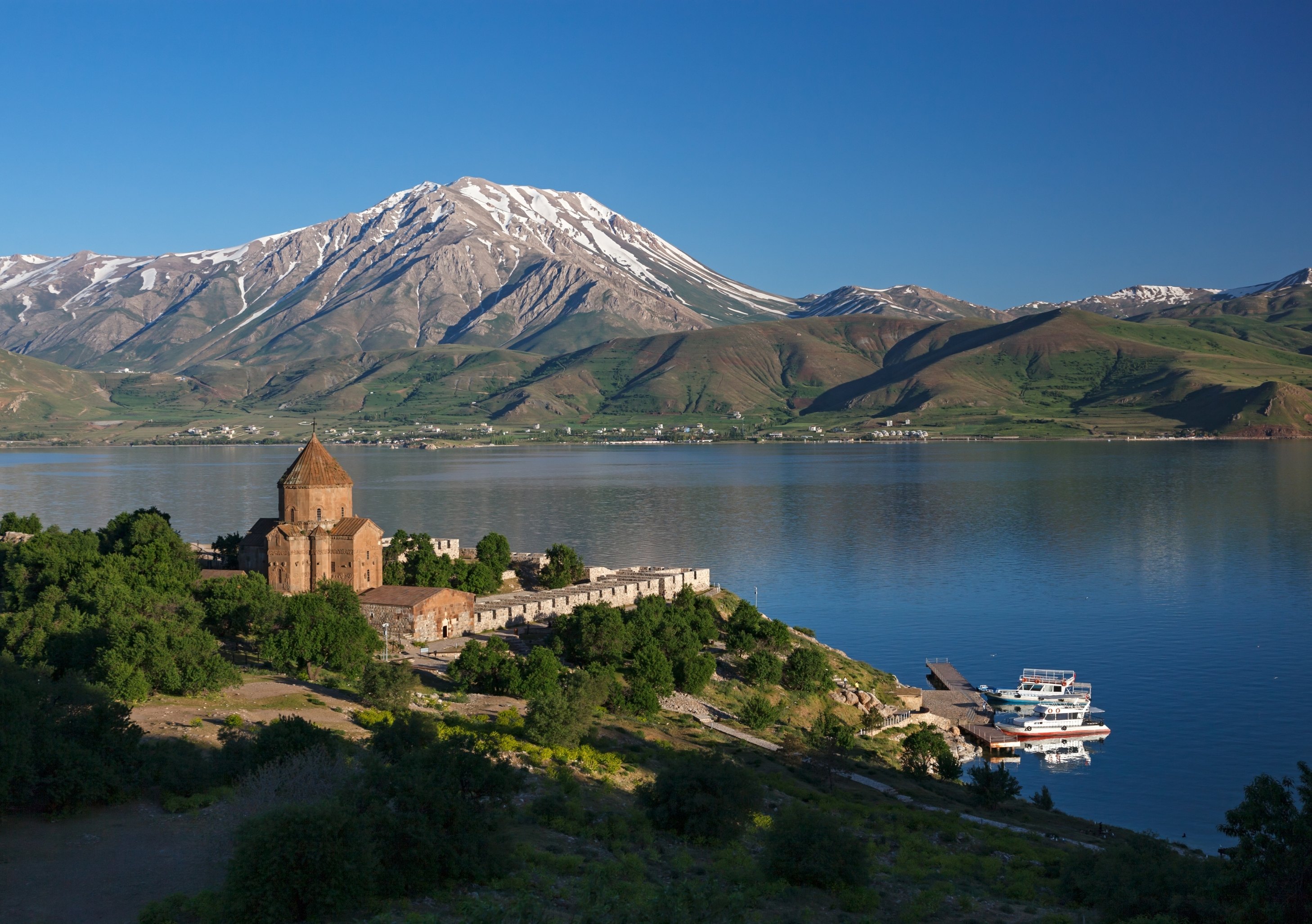 Van-Tatvan-Gevaş Turu